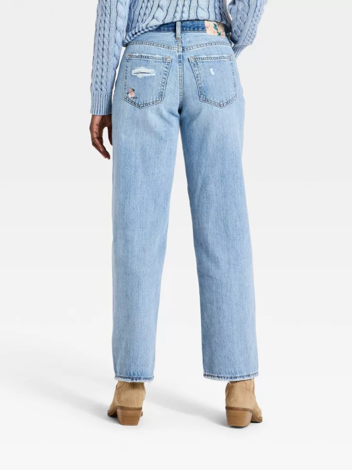 Chic Women’s Low-Rise Baggy Jeans - Effortlessly Stylish & Universal Fit