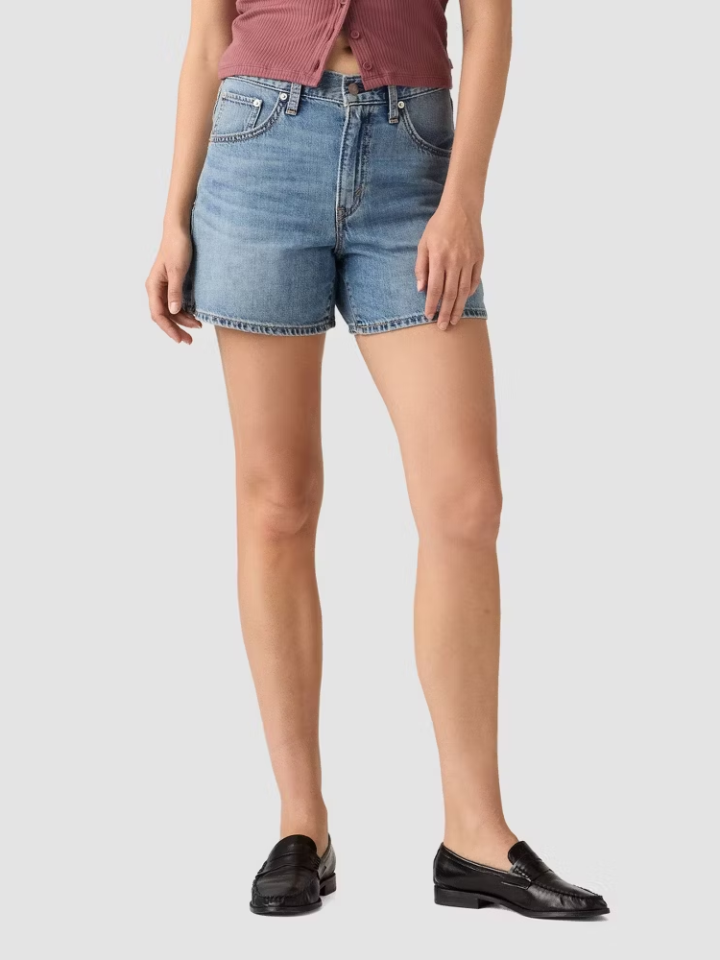 Levi's Stylish Cinch Mid-Thigh Shorts for Women