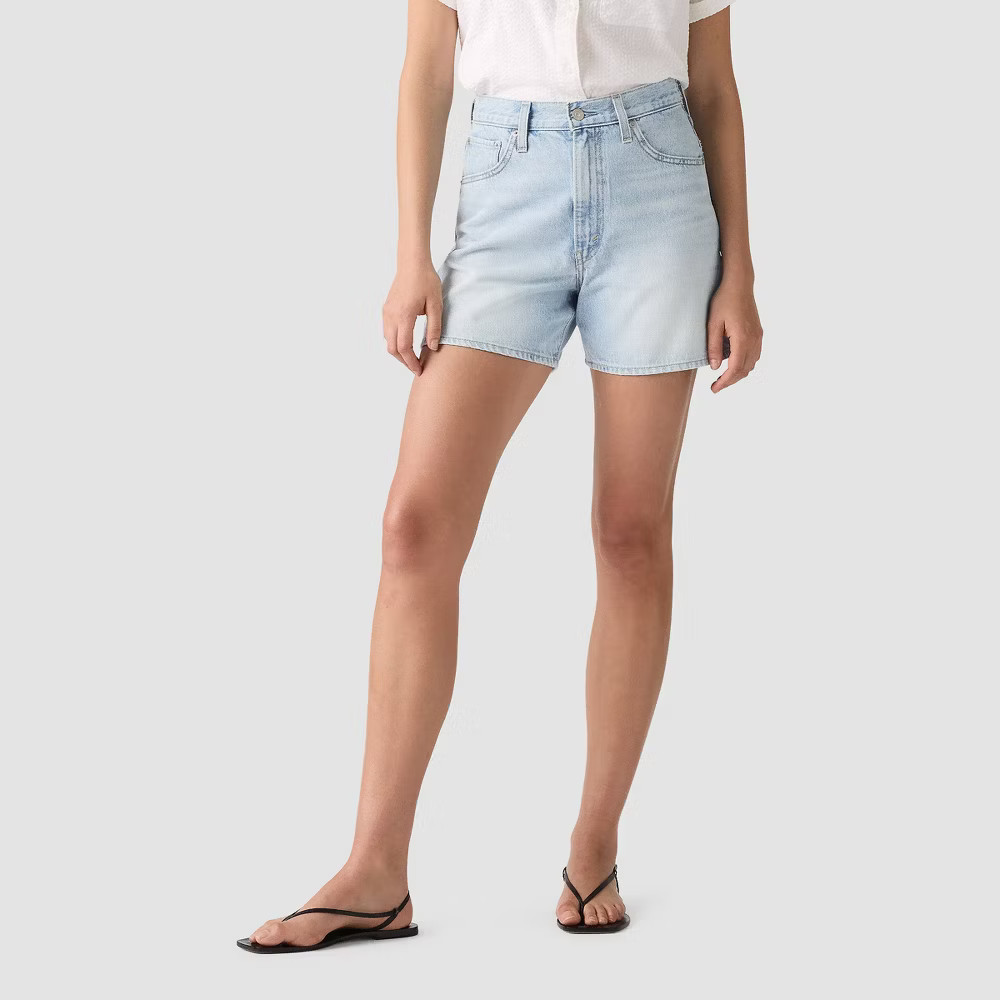 Levi's Stylish Cinch Mid-Thigh Shorts for Women - Image 2